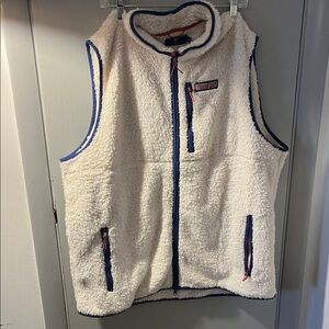 Vineyard Vines Cream Fleece with Red and Blue Accents
